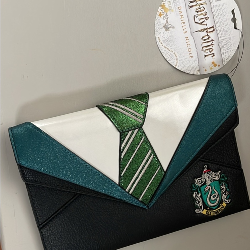 Danielle Nicole Slytherin Clutch - Green, Black, White